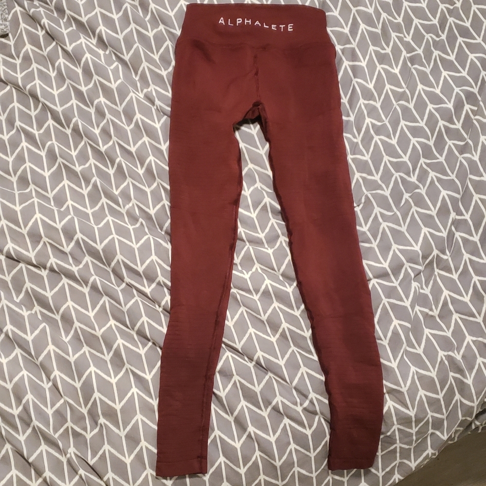 2018 Garnet red revivals - Picture 4 of 8